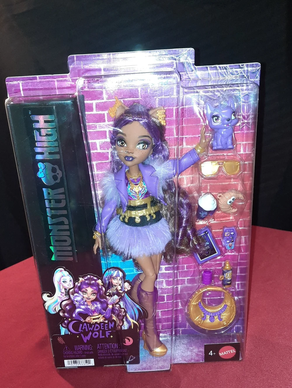 Monster High Clawdeen Wolf Doll in Purple Gold Outfit with Accessories